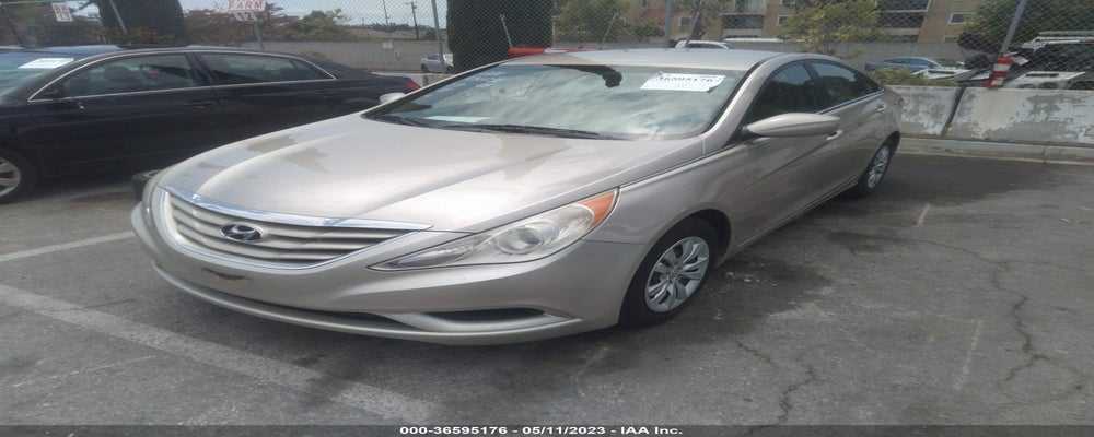 5NPEB4AC1BH079877 2011 HYUNDAI SONATA photo no. 2