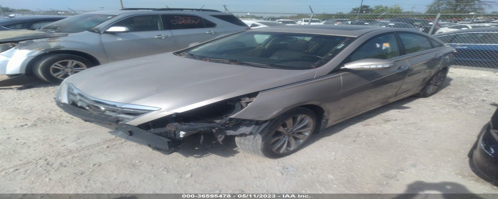 5NPEC4AB0BH225142 2011 HYUNDAI SONATA photo no. 2