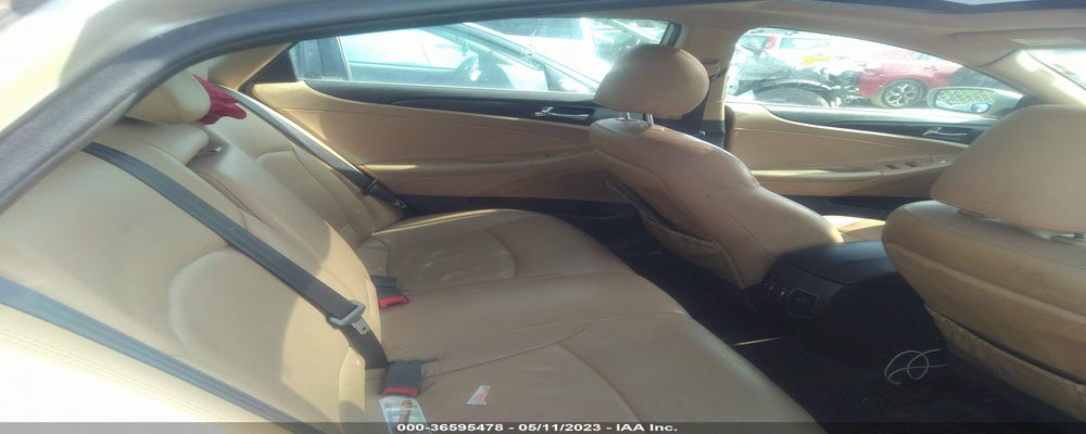 5NPEC4AB0BH225142 2011 HYUNDAI SONATA photo no. 8