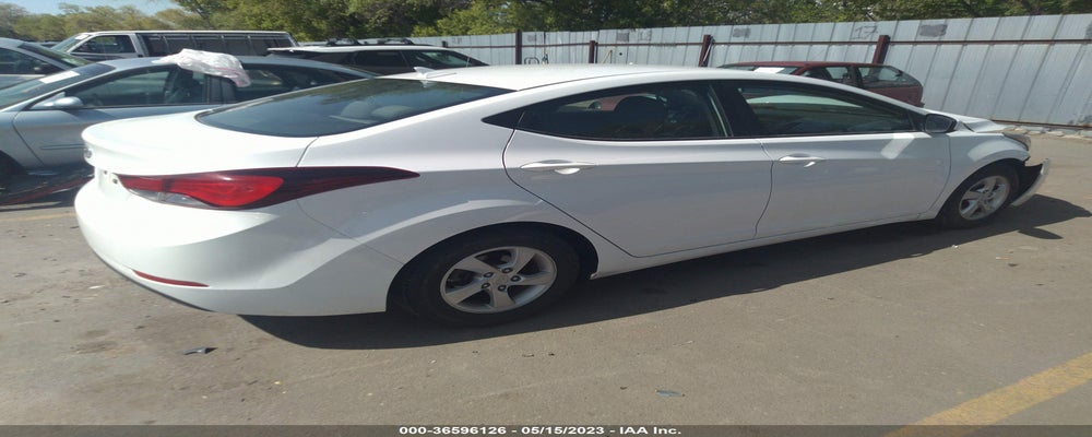 5NPDH4AE6FH633397 2015 HYUNDAI ELANTRA photo no. 4