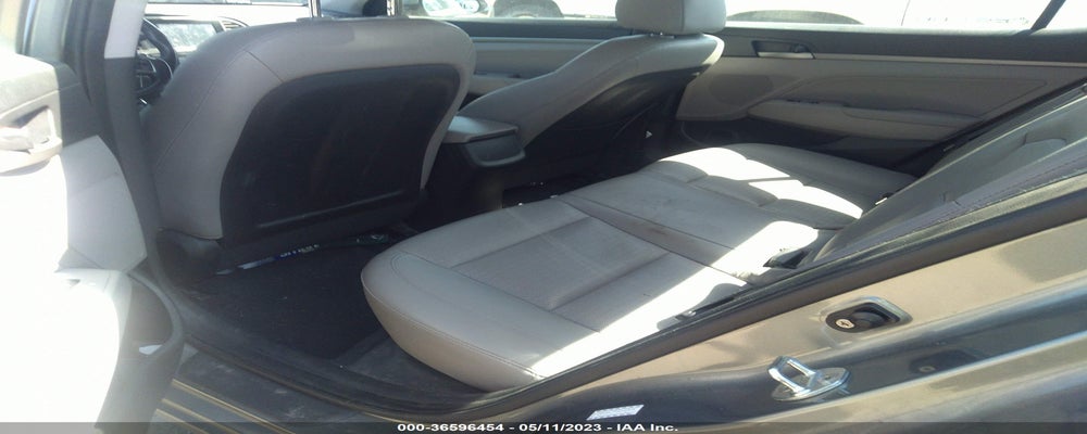 KMHD84LF9HU282818 2017 HYUNDAI ELANTRA photo no. 8