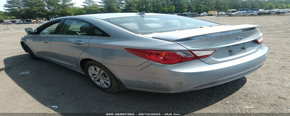 5NPEB4AC0BH015345 2011 HYUNDAI SONATA photo no. 3