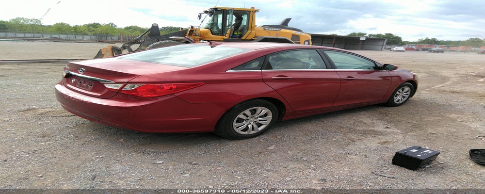 5NPEB4AC1BH005973 2011 HYUNDAI SONATA photo no. 4
