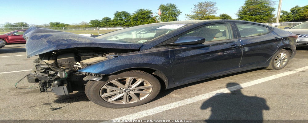 5NPDH4AE1GH689992 2016 HYUNDAI ELANTRA photo no. 2