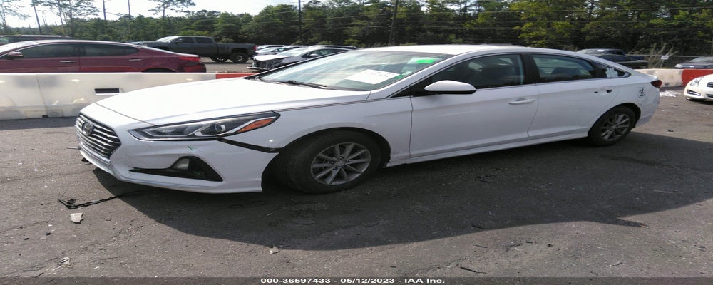 5NPE24AF0JH688273 2018 HYUNDAI SONATA photo no. 2