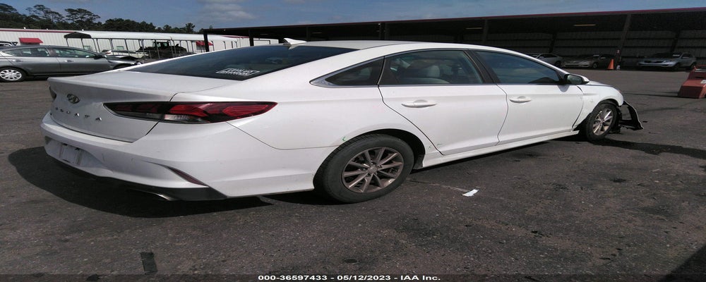 5NPE24AF0JH688273 2018 HYUNDAI SONATA photo no. 4