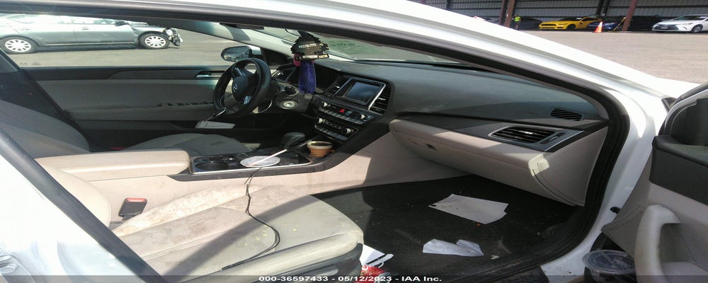 5NPE24AF0JH688273 2018 HYUNDAI SONATA photo no. 5