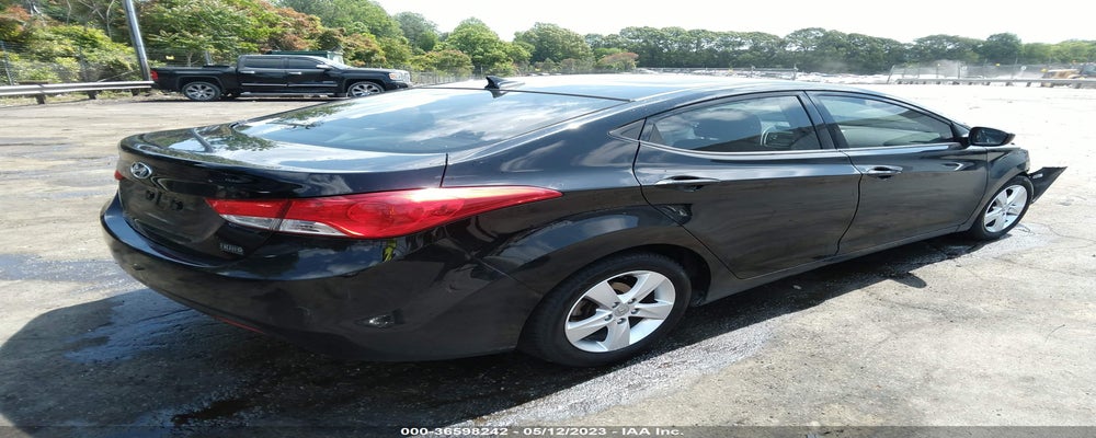 5NPDH4AE7DH324339 2013 HYUNDAI ELANTRA photo no. 4