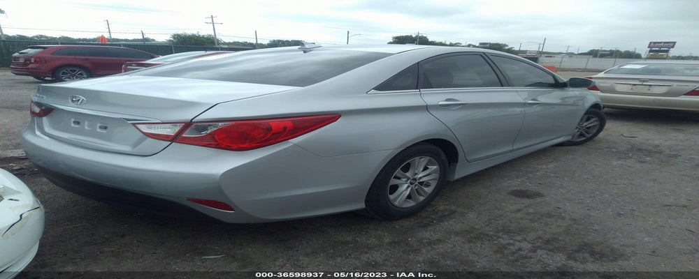 5NPEB4ACXEH880781 2014 HYUNDAI SONATA photo no. 4