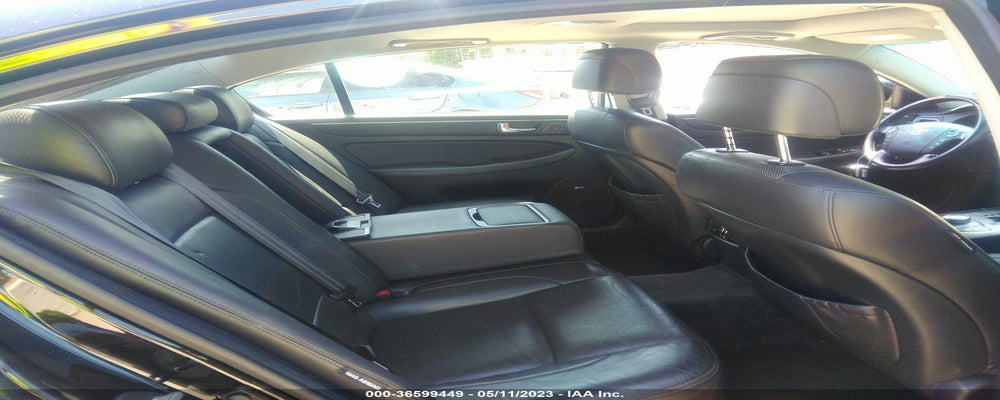KMHGC4DF2BU127223 2011 HYUNDAI GENESIS photo no. 8