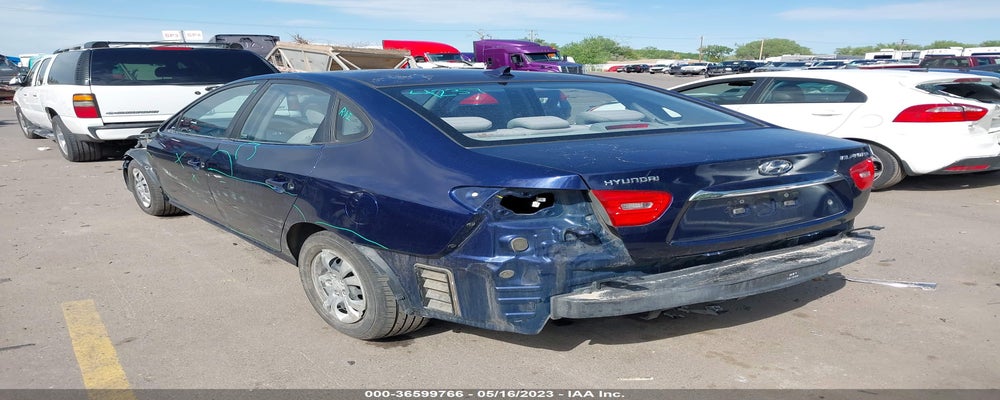 KMHDU4AD8AU839656 2010 HYUNDAI ELANTRA photo no. 3