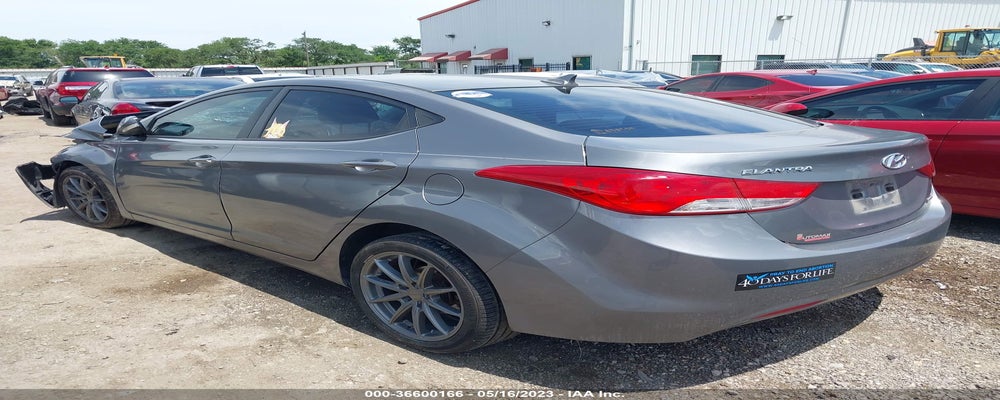 5NPDH4AEXDH286041 2013 HYUNDAI ELANTRA photo no. 3