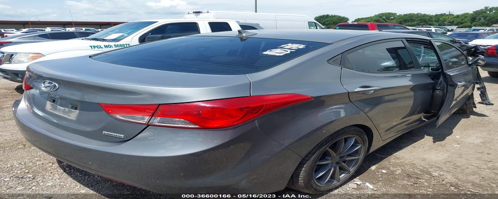 5NPDH4AEXDH286041 2013 HYUNDAI ELANTRA photo no. 4