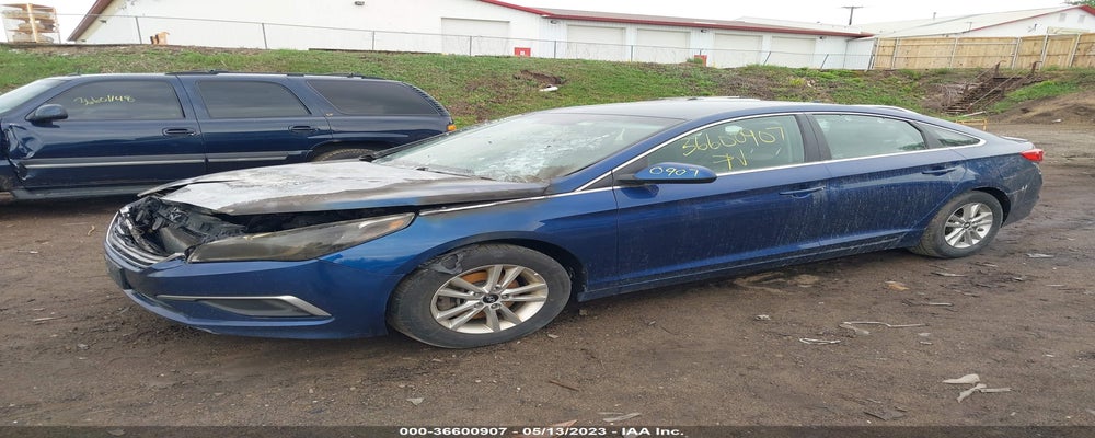 5NPE24AF4GH356071 2016 HYUNDAI SONATA photo no. 2