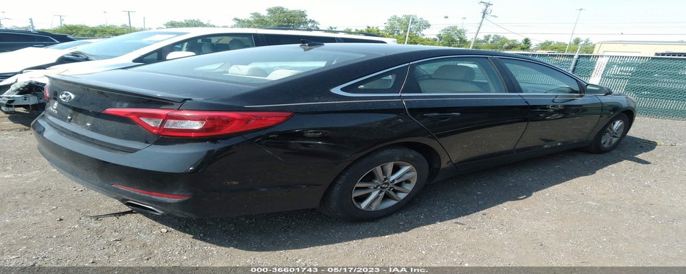 5NPE24AF5FH219977 2015 HYUNDAI SONATA photo no. 4