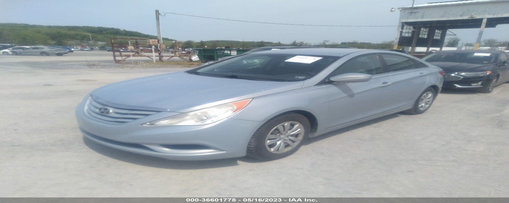 5NPEB4AC4BH027112 2011 HYUNDAI SONATA photo no. 2