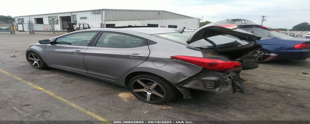 KMHDH4AE8DU518850 2013 HYUNDAI ELANTRA photo no. 3