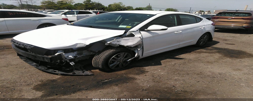 5NPD84LFXJH376520 2018 HYUNDAI ELANTRA photo no. 2