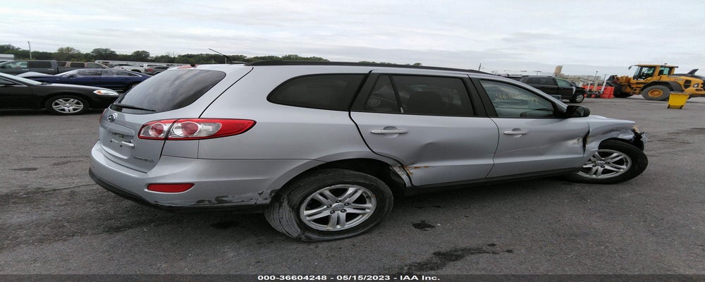 5NMSG3AB5AH360467 2010 HYUNDAI SANTA FE photo no. 4