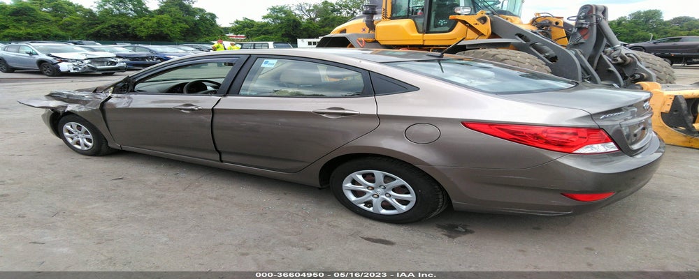 KMHCT4AE3DU529300 2013 HYUNDAI ACCENT photo no. 3