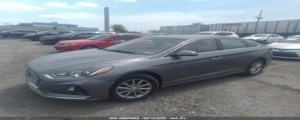 5NPE24AF1JH664483 2018 HYUNDAI SONATA photo no. 2