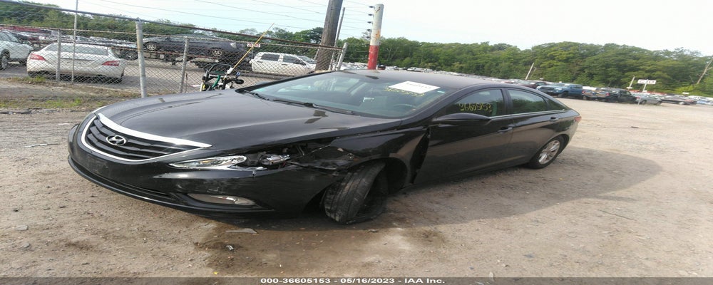 5NPEB4AC2DH727424 2013 HYUNDAI SONATA photo no. 2