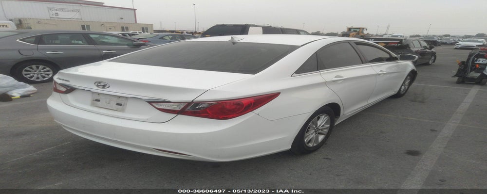 5NPEB4AC5DH722962 2013 HYUNDAI SONATA photo no. 4