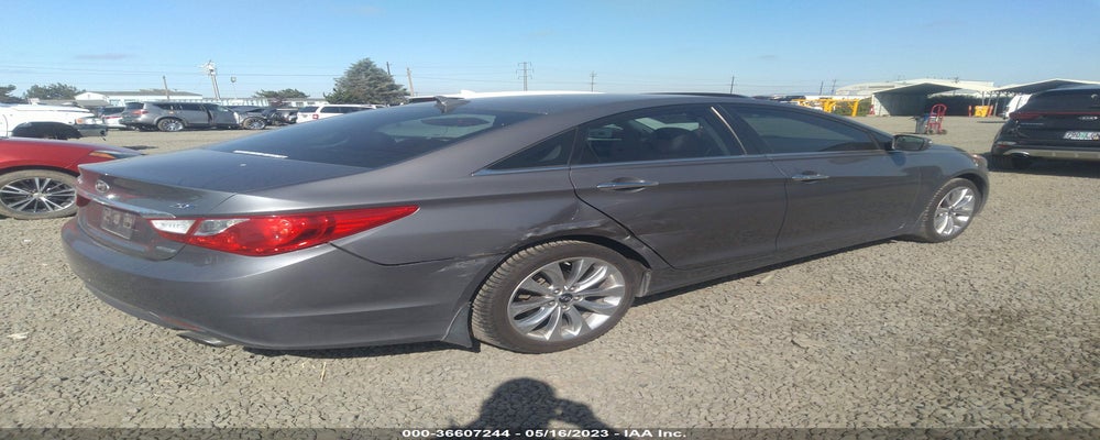 5NPEC4AB9BH212776 2011 HYUNDAI SONATA photo no. 4