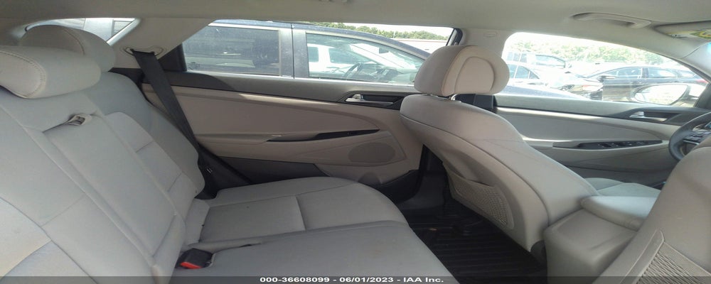 KM8J33A47HU432888 2017 HYUNDAI TUCSON photo no. 8