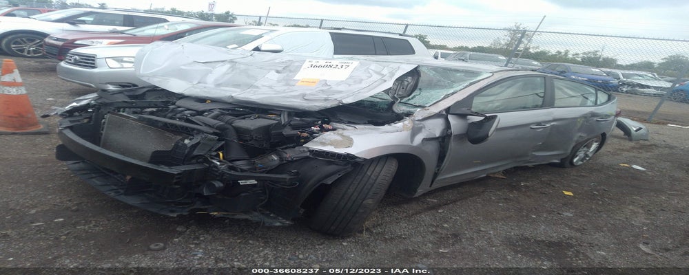5NPD84LF3LH556988 2020 HYUNDAI ELANTRA photo no. 2