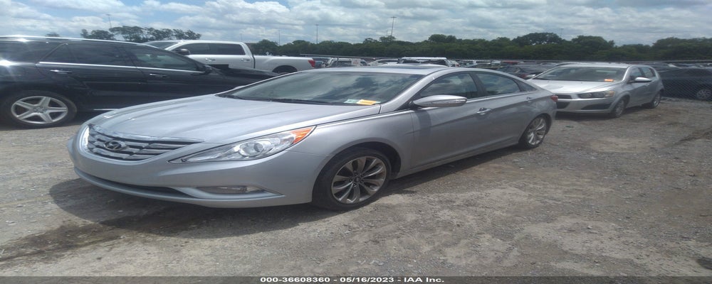 5NPEC4AB1BH180034 2011 HYUNDAI SONATA photo no. 2