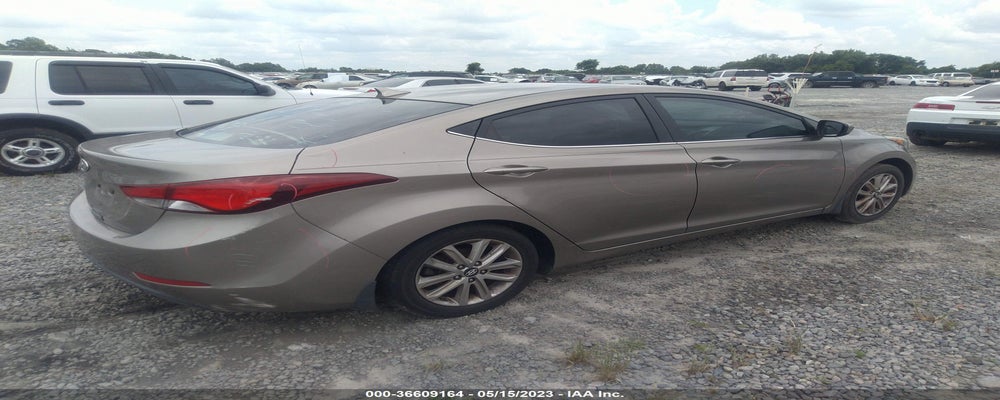 5NPDH4AE4FH590551 2015 HYUNDAI ELANTRA photo no. 4