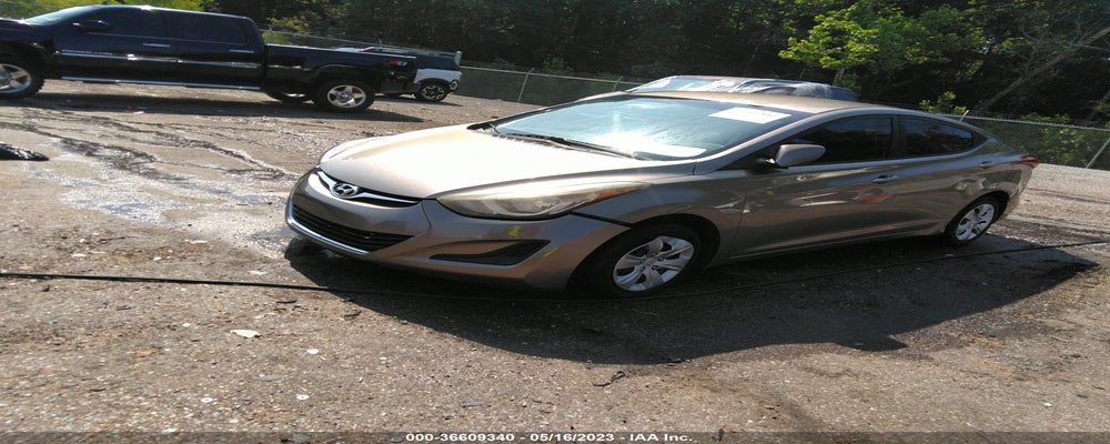 5NPDH4AE9GH690095 2016 HYUNDAI ELANTRA photo no. 2