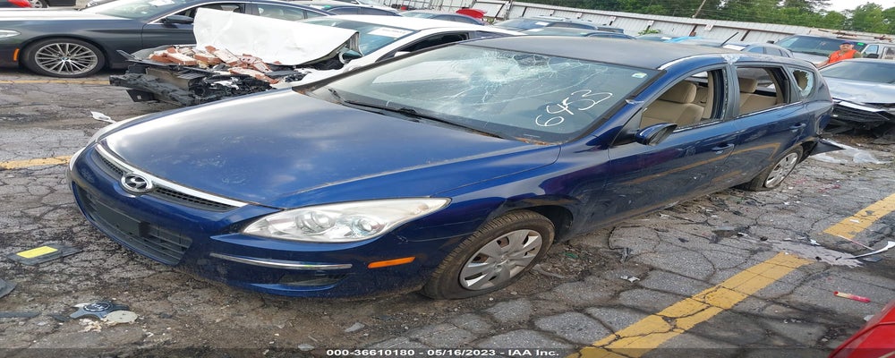 KMHDB8AE1BU106453 2011 HYUNDAI ELANTRA TOURING photo no. 2