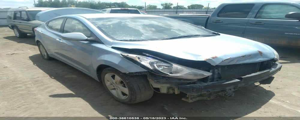 KMHDH4AE9DU815237 2013 HYUNDAI ELANTRA photo no. 4