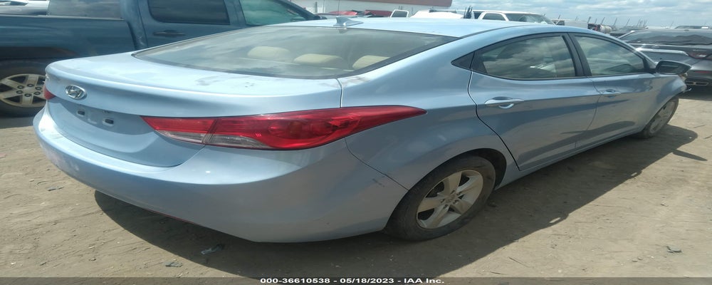 KMHDH4AE9DU815237 2013 HYUNDAI ELANTRA photo no. 4