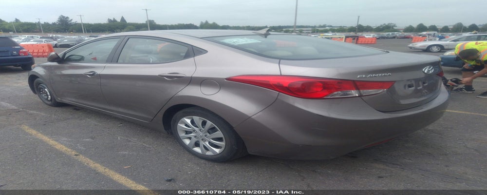 5NPDH4AE4BH039837 2011 HYUNDAI ELANTRA photo no. 3