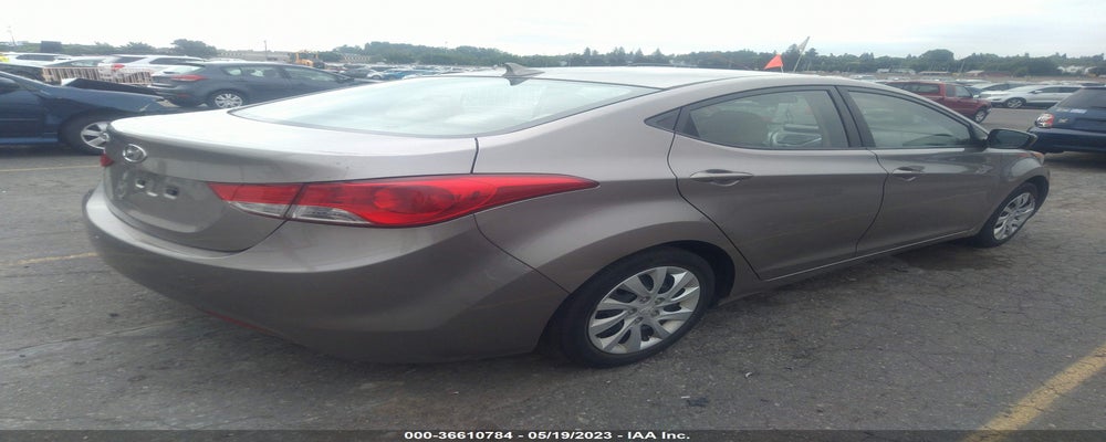 5NPDH4AE4BH039837 2011 HYUNDAI ELANTRA photo no. 4