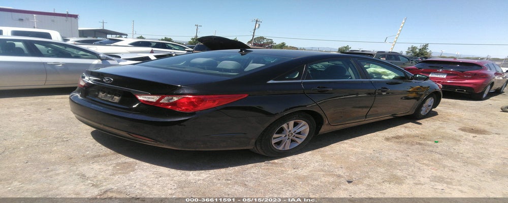 5NPEB4AC8DH757303 2013 HYUNDAI SONATA photo no. 4