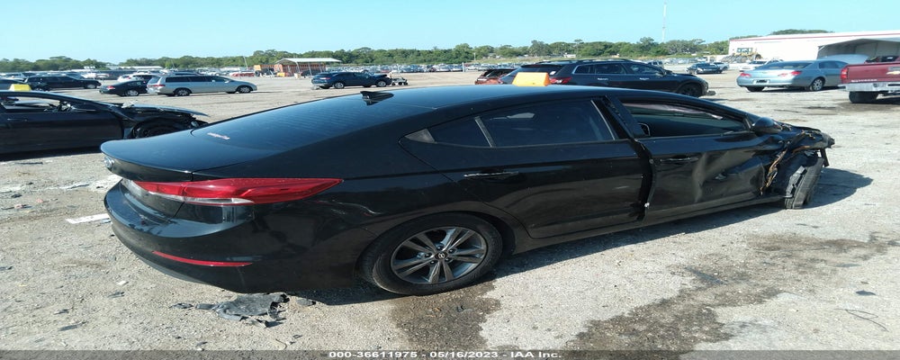 5NPD84LF8HH067476 2017 HYUNDAI ELANTRA photo no. 4