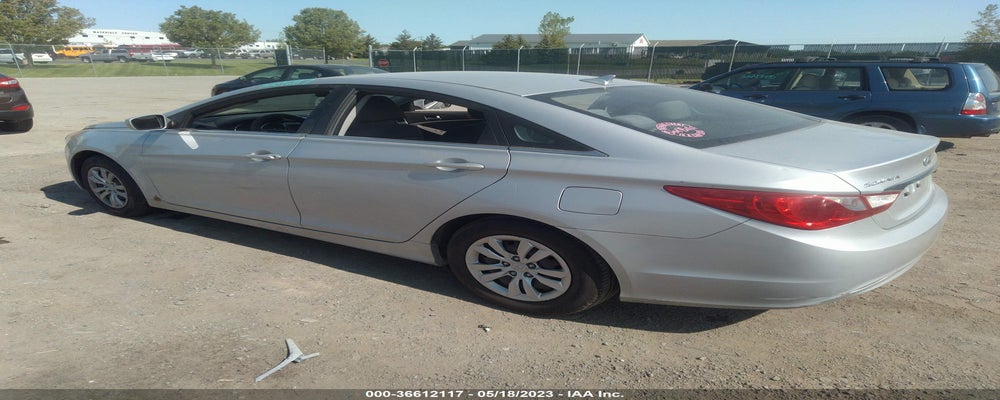 5NPEB4AC9BH070649 2011 HYUNDAI SONATA photo no. 3