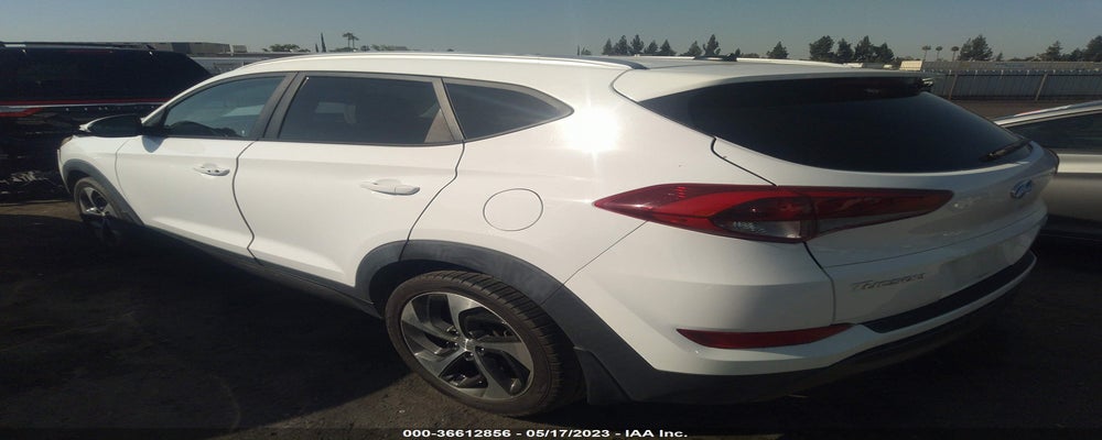KM8J33A21GU065435 2016 HYUNDAI TUCSON photo no. 3