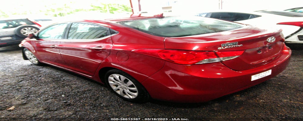 5NPDH4AEXDH201361 2013 HYUNDAI ELANTRA photo no. 3