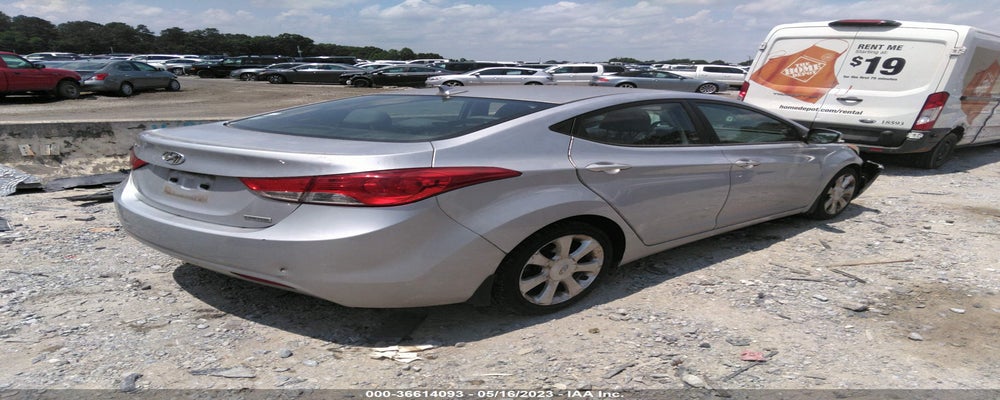 5NPDH4AE9DH181040 2013 HYUNDAI ELANTRA photo no. 4