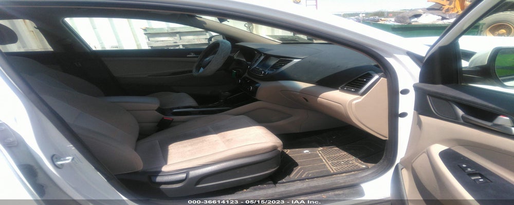 KM8J3CA42JU684375 2018 HYUNDAI TUCSON photo no. 5