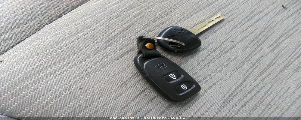KMHCT4AE9HU360390 2017 HYUNDAI ACCENT photo no. 11