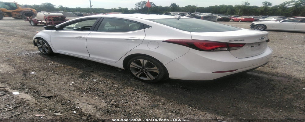 KMHDH4AH1FU371929 2015 HYUNDAI ELANTRA photo no. 3