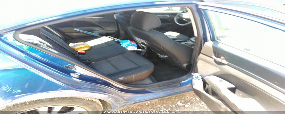 5NPD84LF8HH182319 2017 HYUNDAI ELANTRA photo no. 8