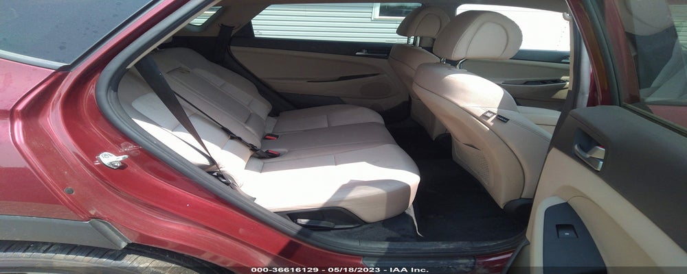 KM8J3CA23HU416380 2017 HYUNDAI TUCSON photo no. 8