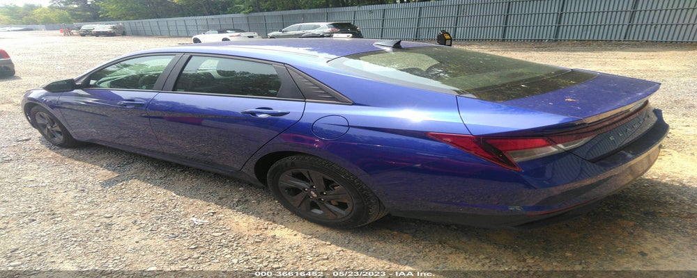 KMHLM4AG2NU330061 2022 HYUNDAI ELANTRA photo no. 3